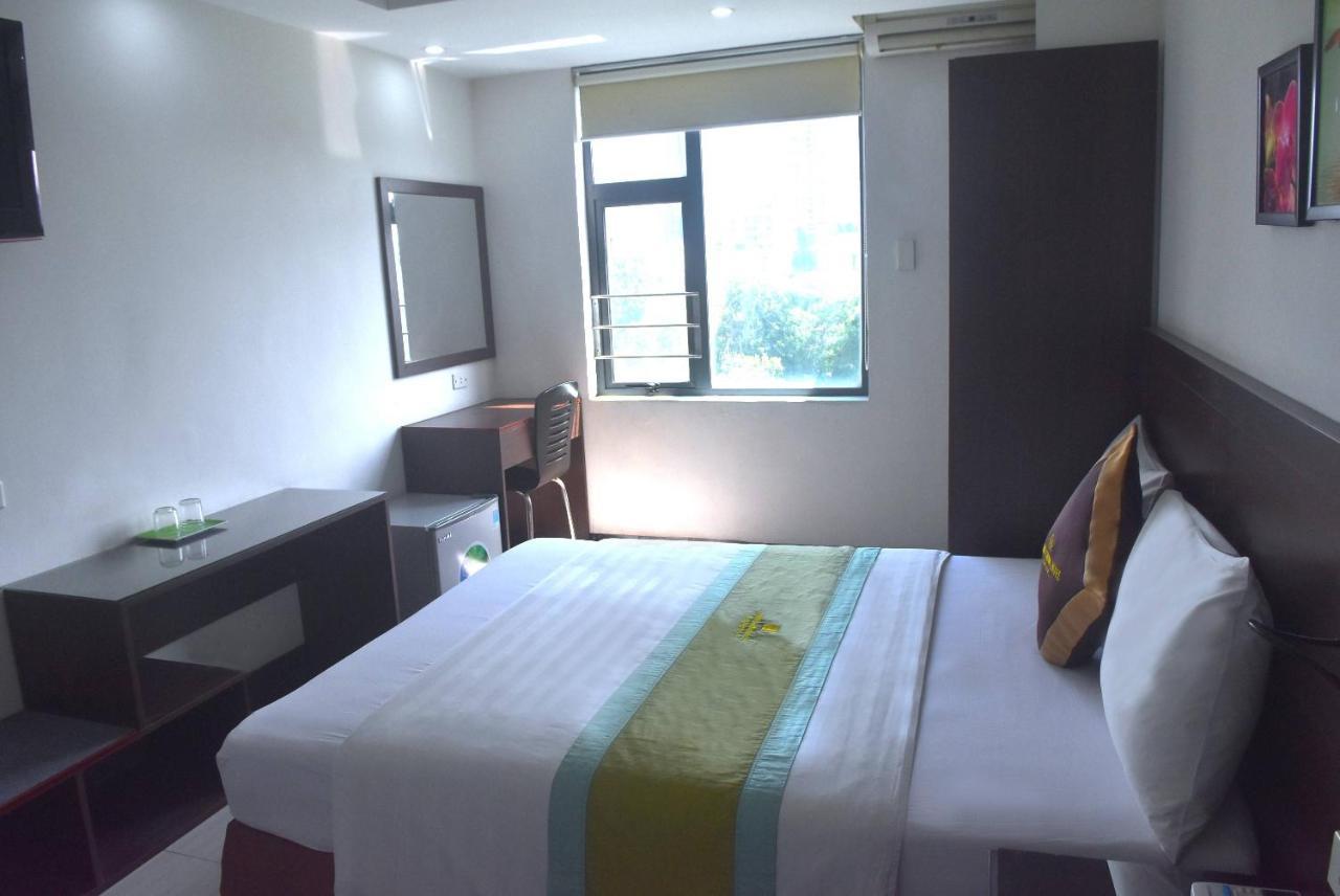 Sao Hotel Nguyen Ngoc Vu Hanoi Exterior photo